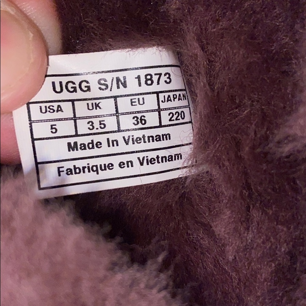 UGG Women's Ankle Boots in Brown - Picture 7 of 7